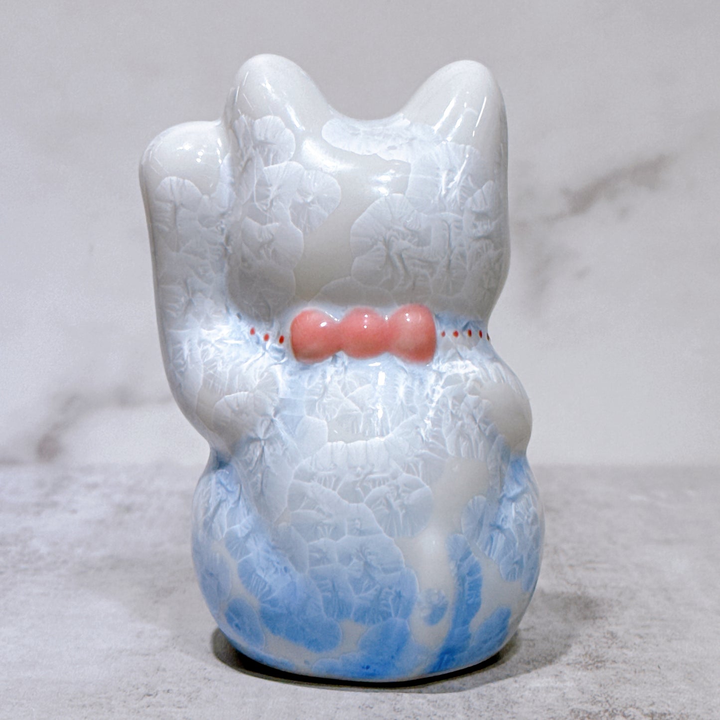 日本清水燒招財貓 花結晶 青白 左 特小