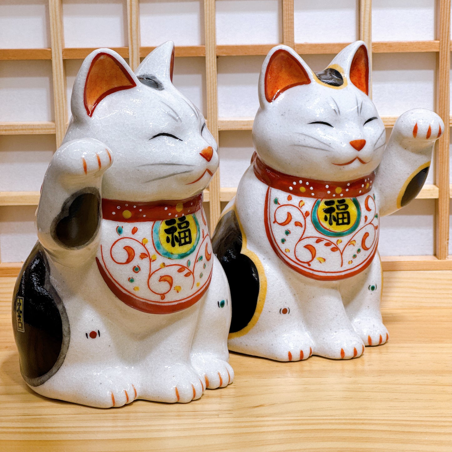 日本陶彩万福唐草招財貓 中