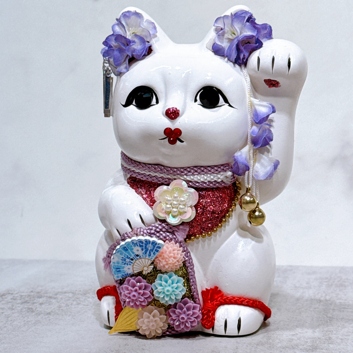 日本花見招財貓 紫蘭倩影 5號 白 左