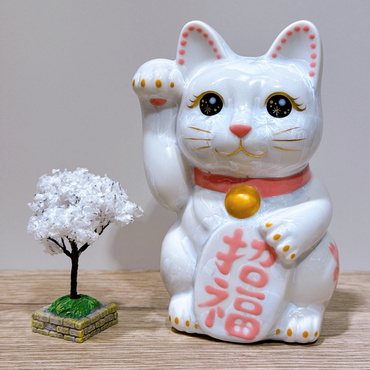 日本清水燒招財貓 花結晶 白 体花 招福 右
