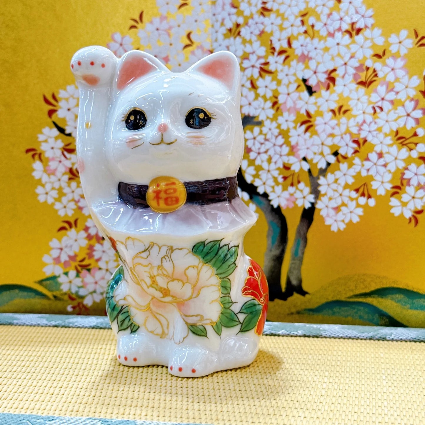 日本清水燒招財貓 色繪 白地牡丹