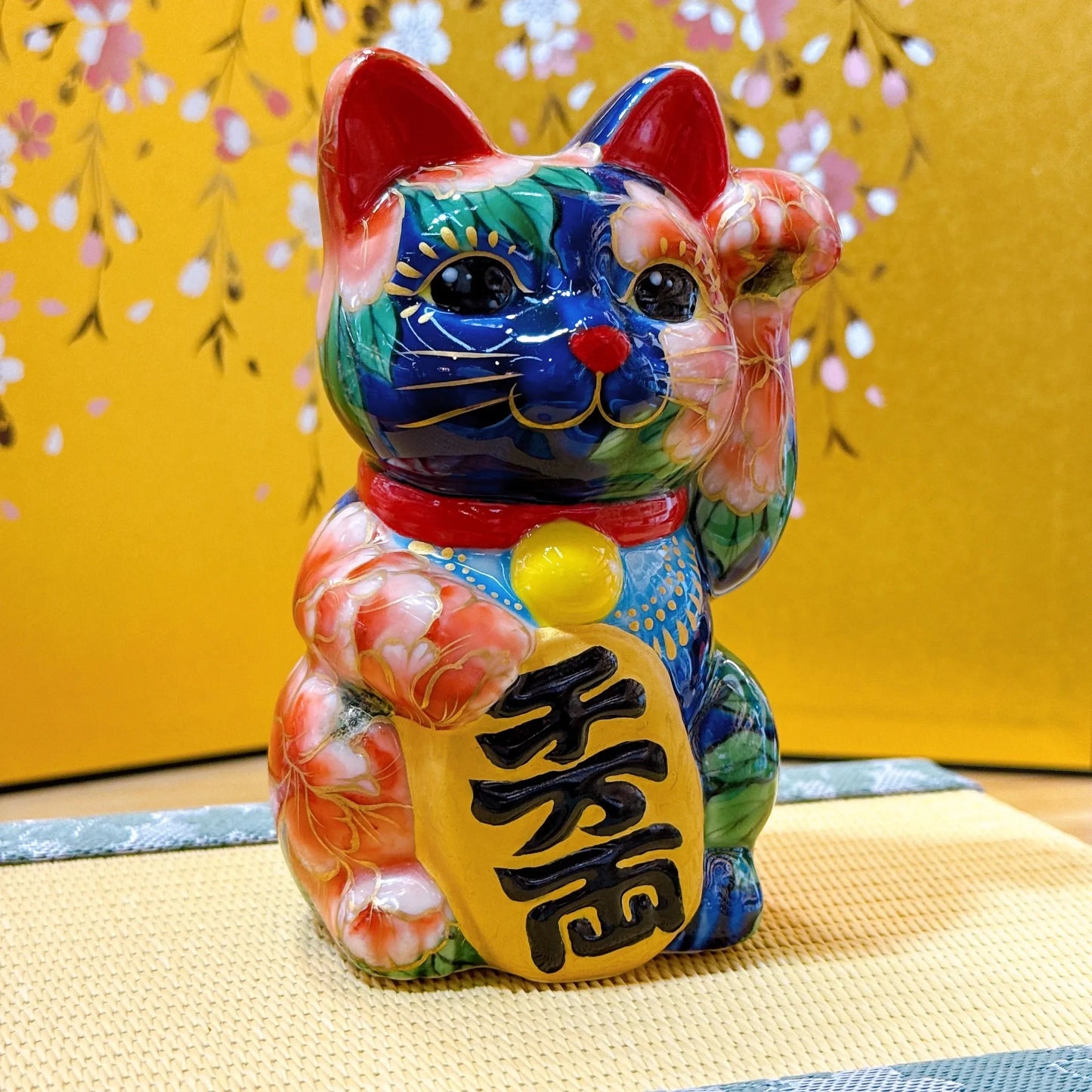 日本清水烧招财猫 色绘 琉璃地牡丹