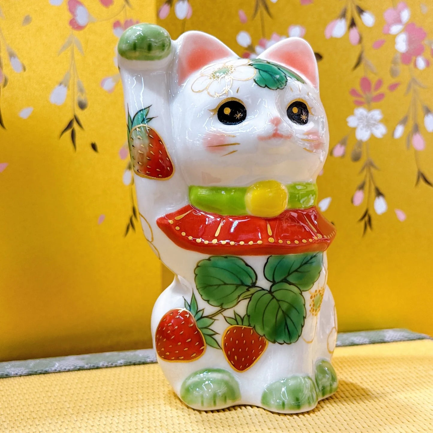 日本清水燒招財貓 色繪 白地 草莓