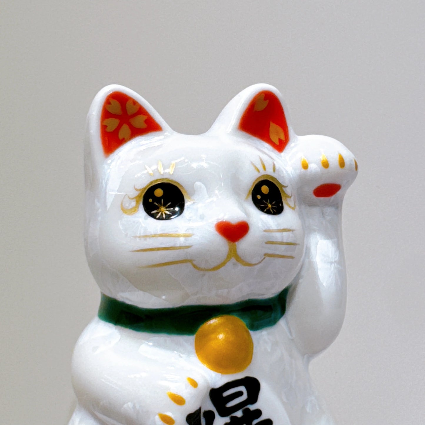日本清水燒招財貓 花結晶 白 爆數 左 特小