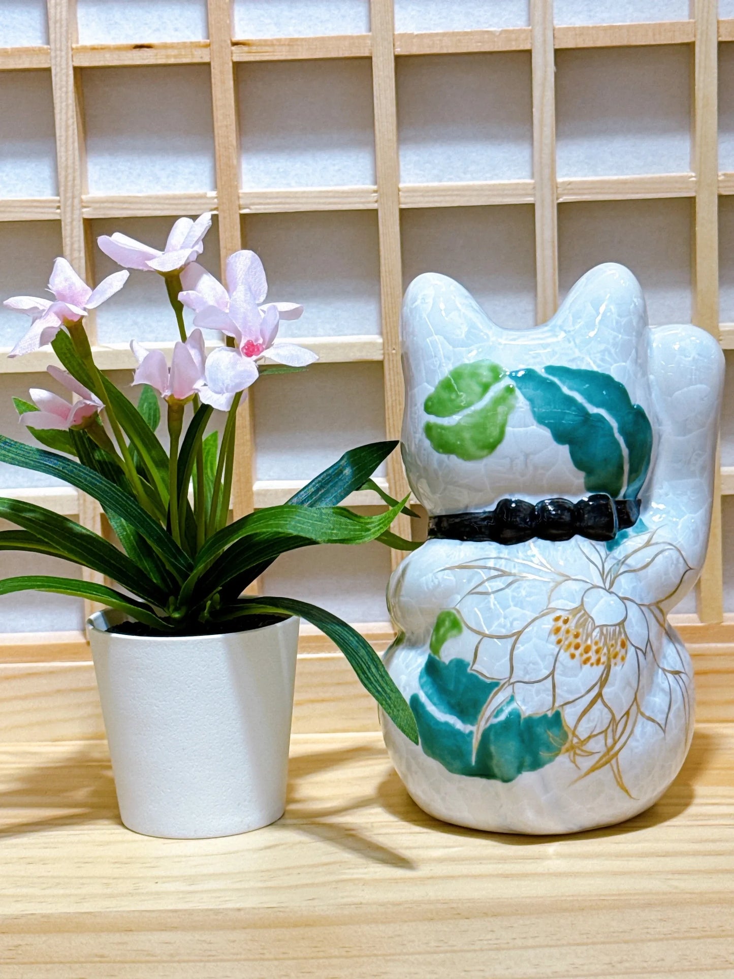 日本清水燒招財貓 花結晶 白 千万両 体花 右