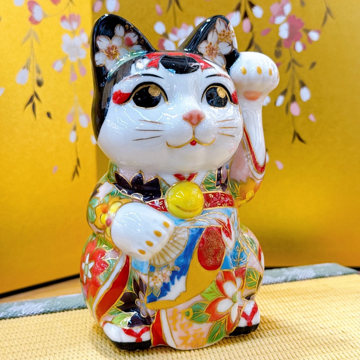 日本清水烧招财猫 色绘 舞妓鲤