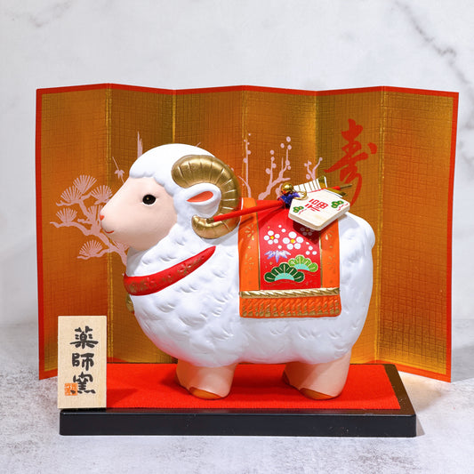 日本錦彩招福羊年 天翔. 破魔矢付