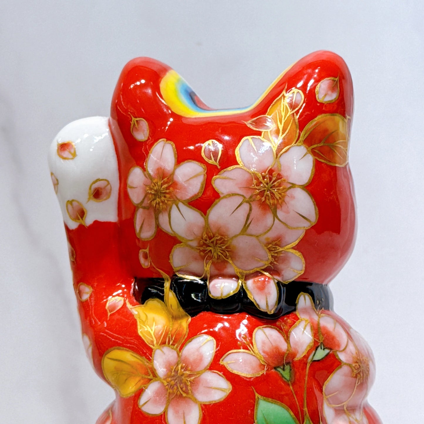 日本清水烧招财猫色绘赤涂山樱