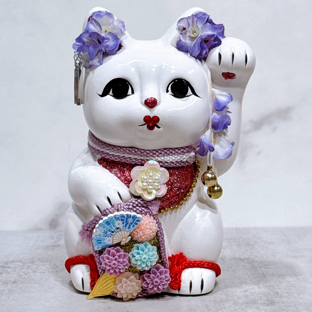 日本花見招財貓 紫蘭倩影 5號 白 左