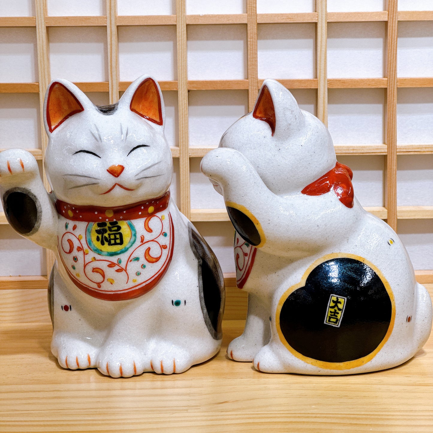 日本陶彩万福唐草招財貓 中