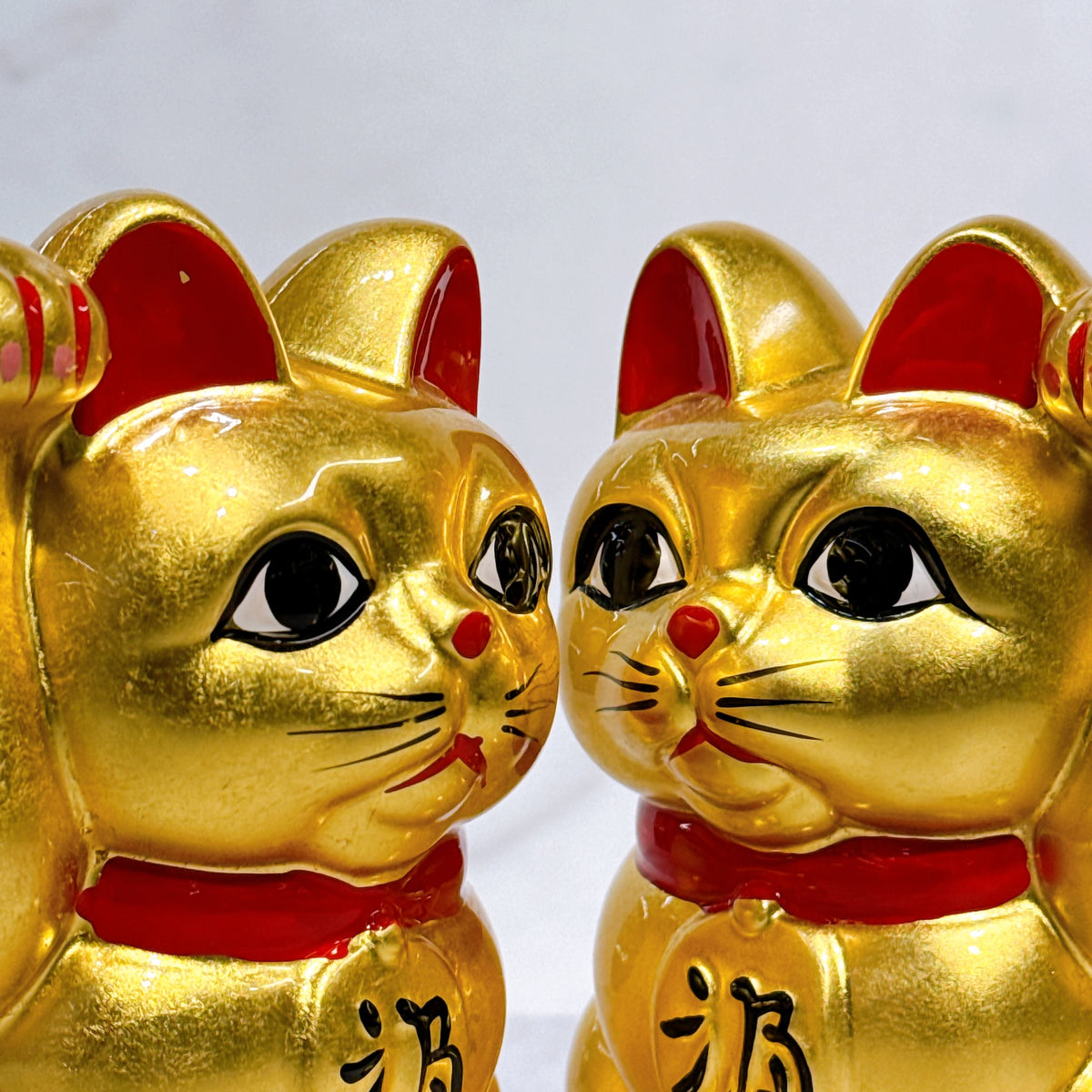 Japanese Lucky Cat Gold Foil #4