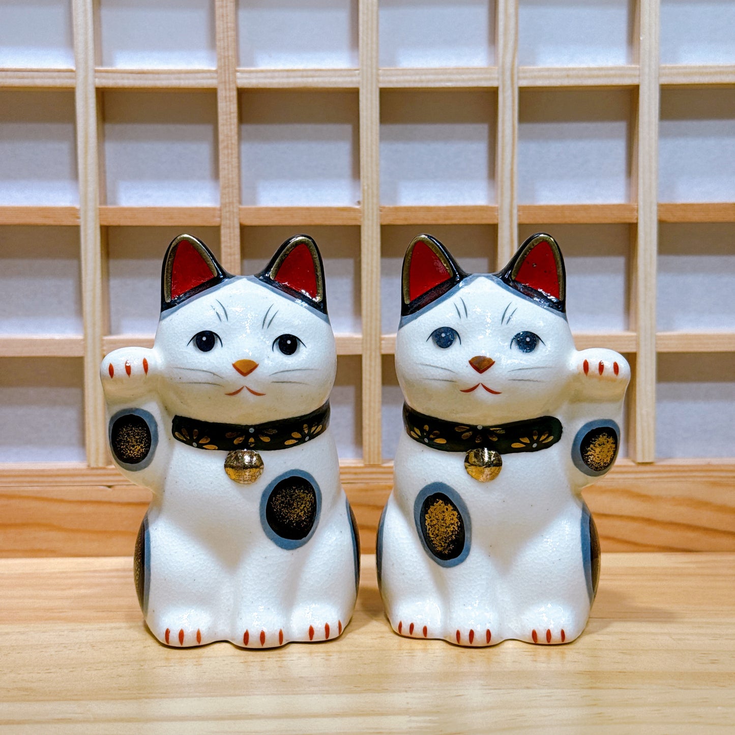 Japanese ceramic chrysanthemum lucky cat, small green size