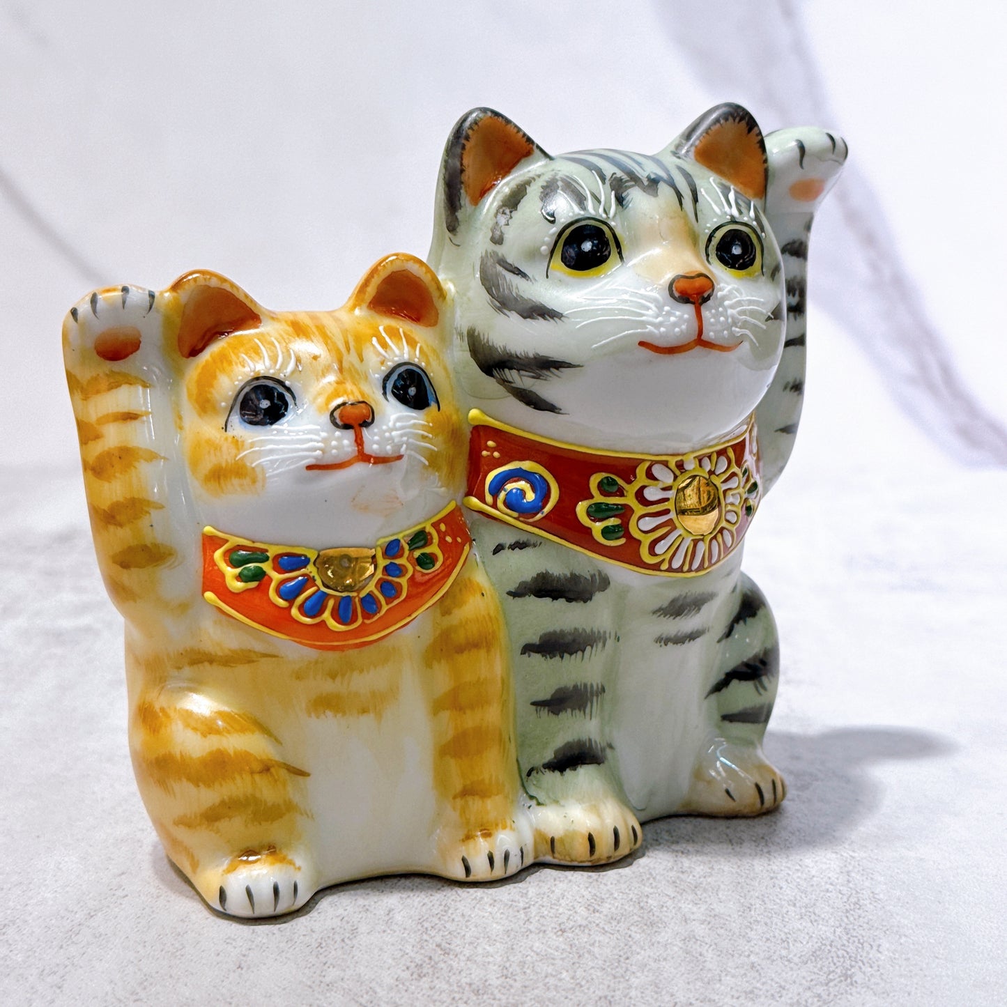 Japanese Kutani Ware Lucky Cat Nakaliang Friend Cat No. 4
