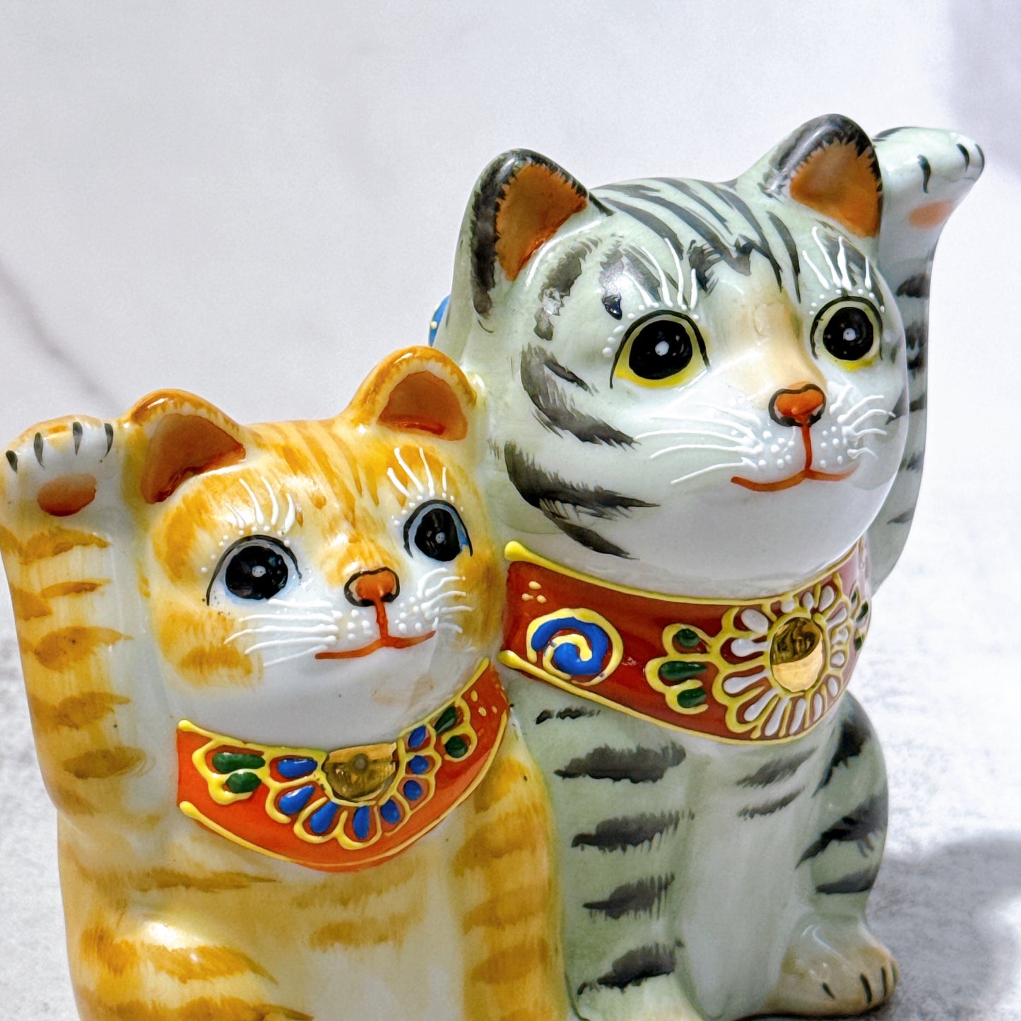 Japanese Kutani Ware Lucky Cat Nakaliang Friend Cat No. 4