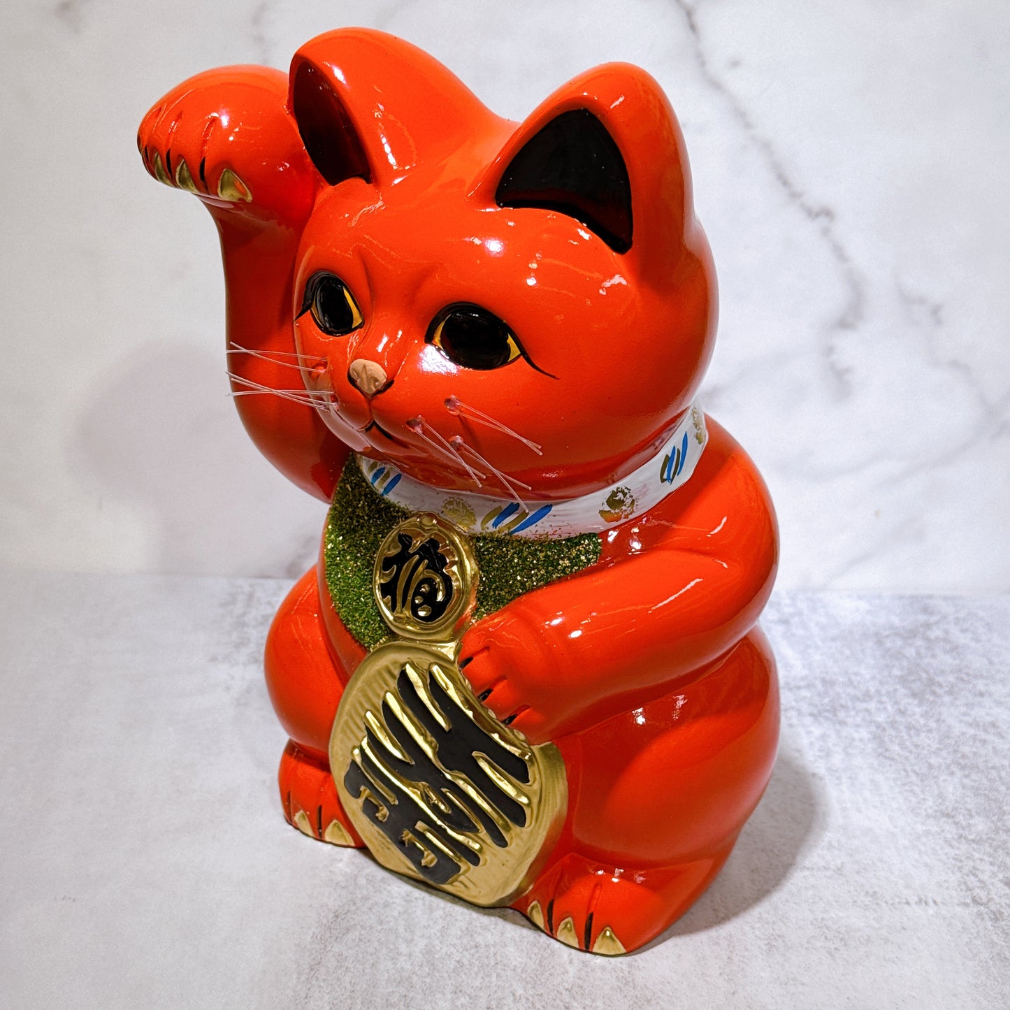 Red 8 Maneki-neko (lucky cat) from Tokoname Koban (Japanese rank).