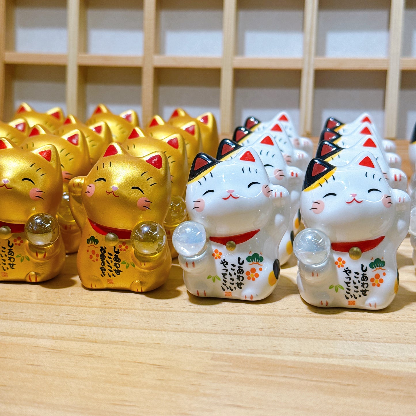 日本招福金運（玉）招財貓
