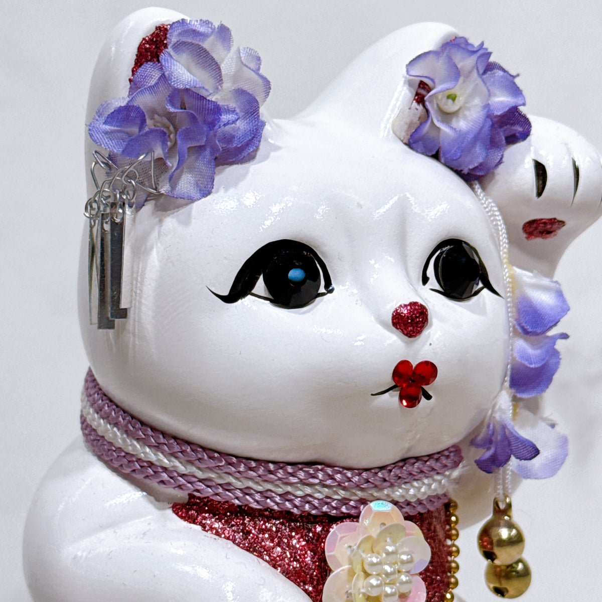 日本花見招財貓 紫蘭倩影 5號 白 左