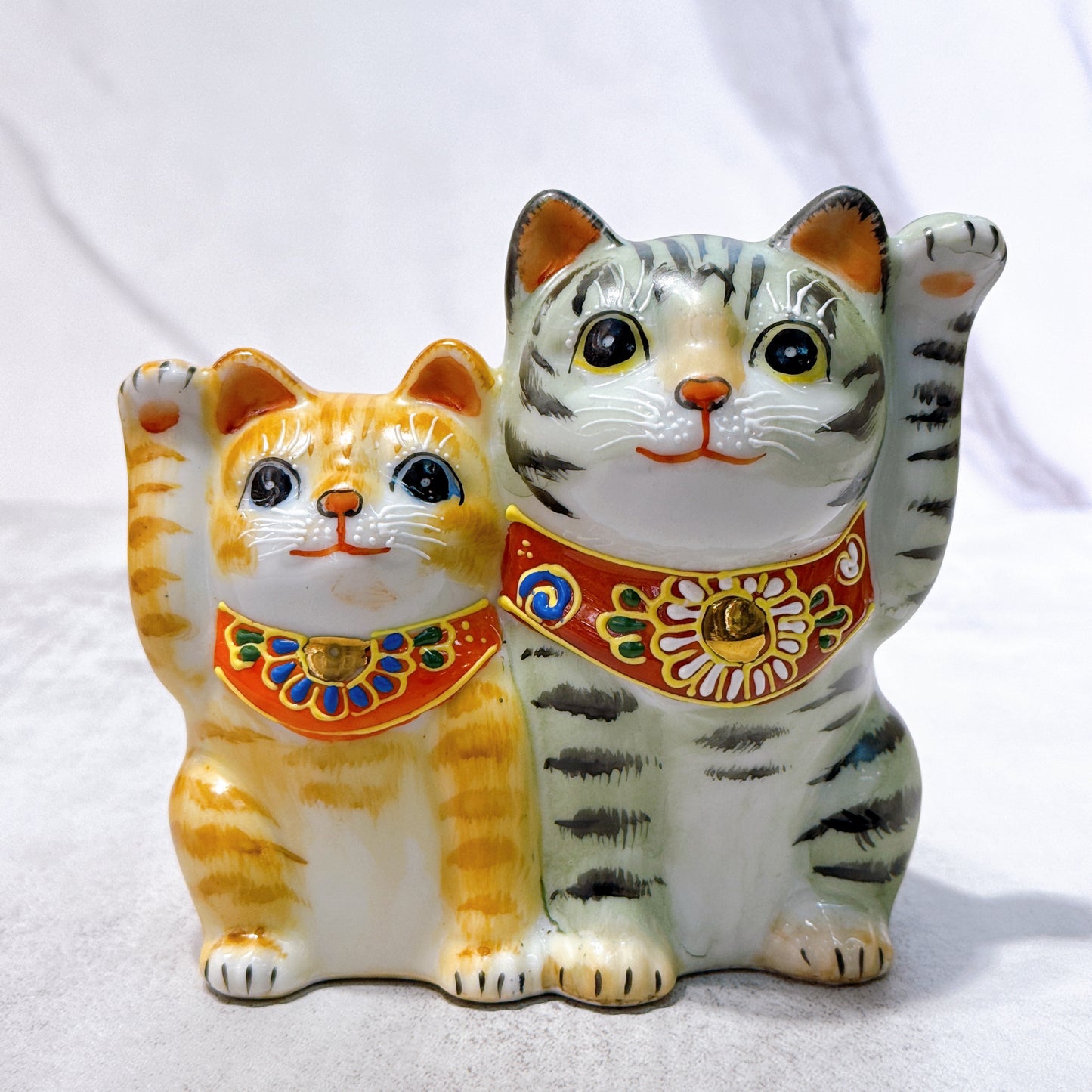 Japanese Kutani Ware Lucky Cat Nakaliang Friend Cat No. 4