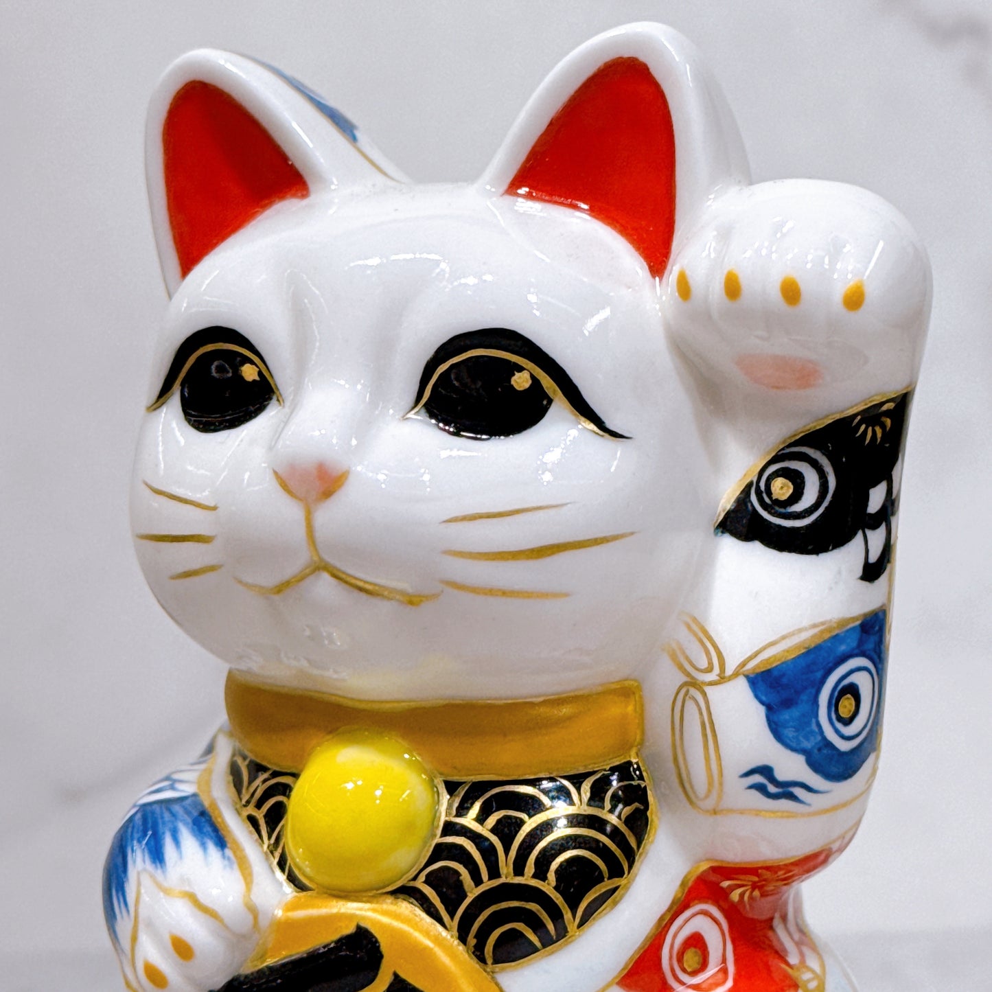 日本清水燒招財貓 色繪 描旗鯉