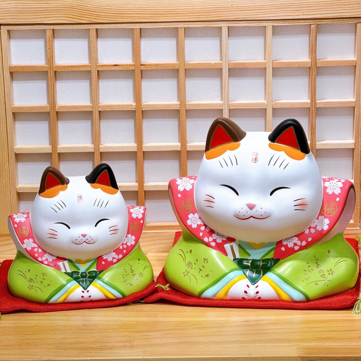 Japanese Nishiki Fusuke Lucky Cat No. 4