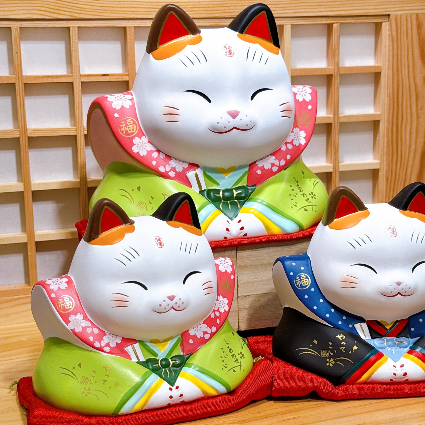 Japanese Nishiki Fusuke Lucky Cat No. 4