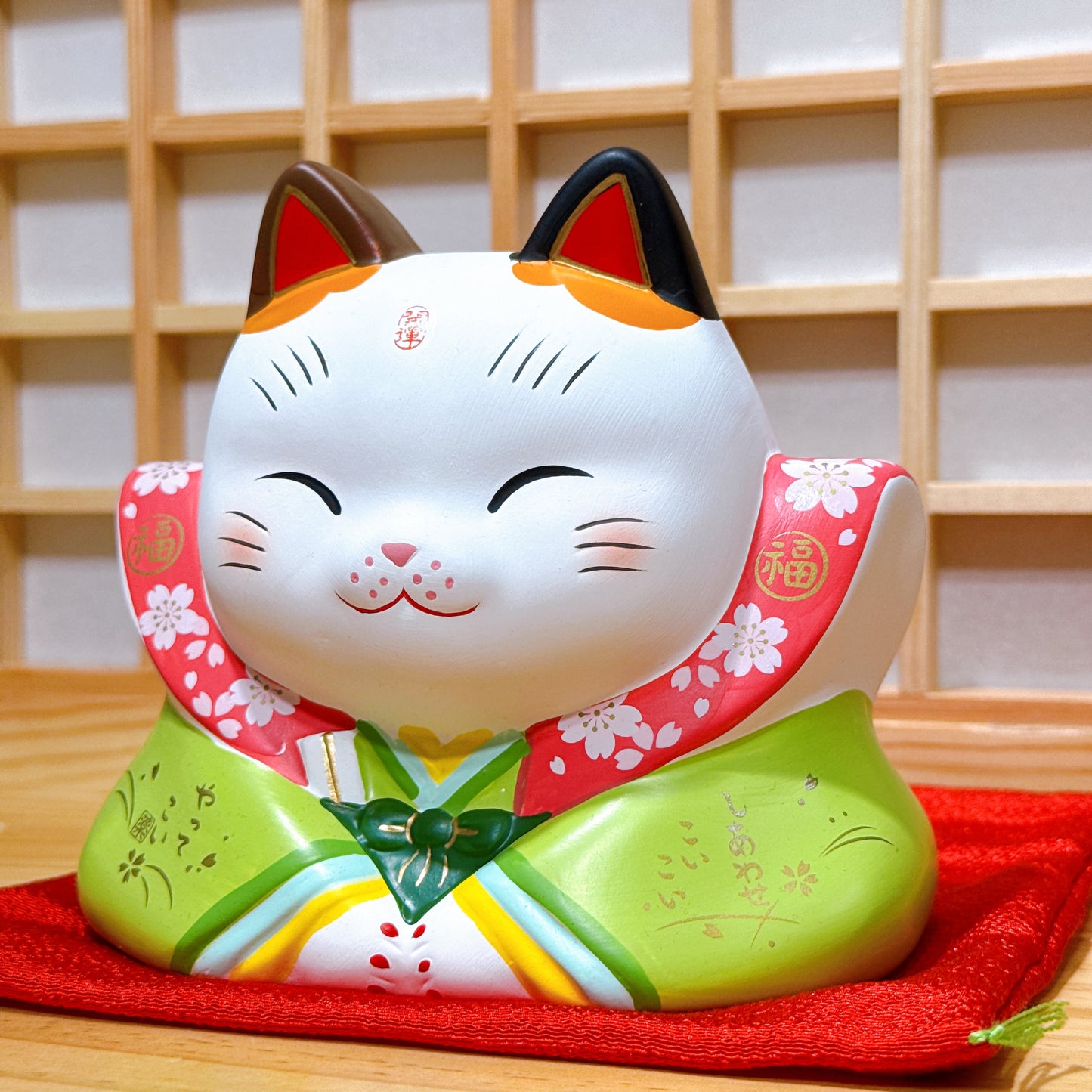 Japanese Nishiki Fusuke Lucky Cat No. 4