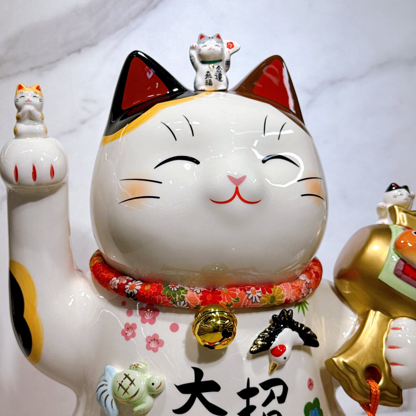 Japanese painted lucky cat, size 11.5 