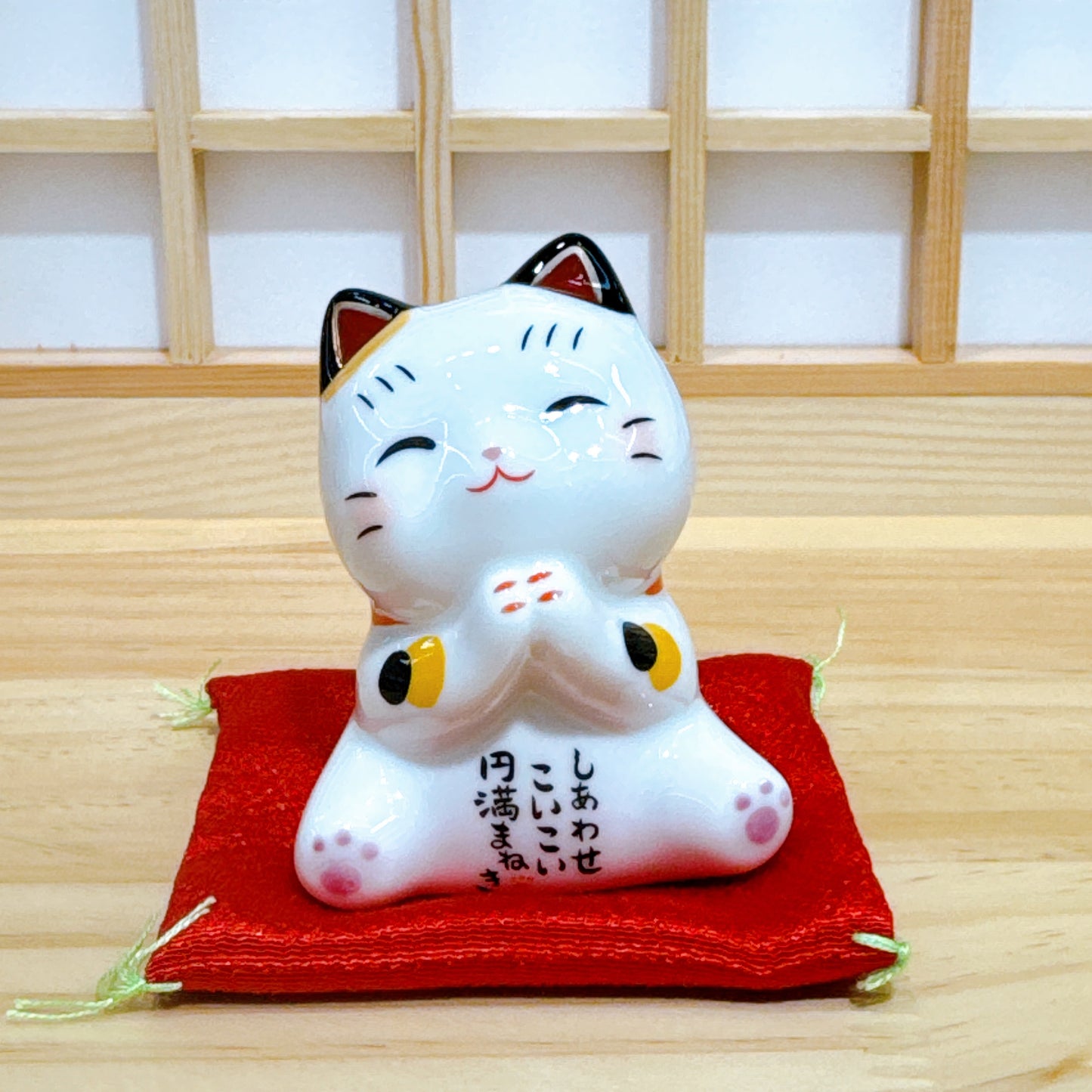 日本円滿祈求招財貓