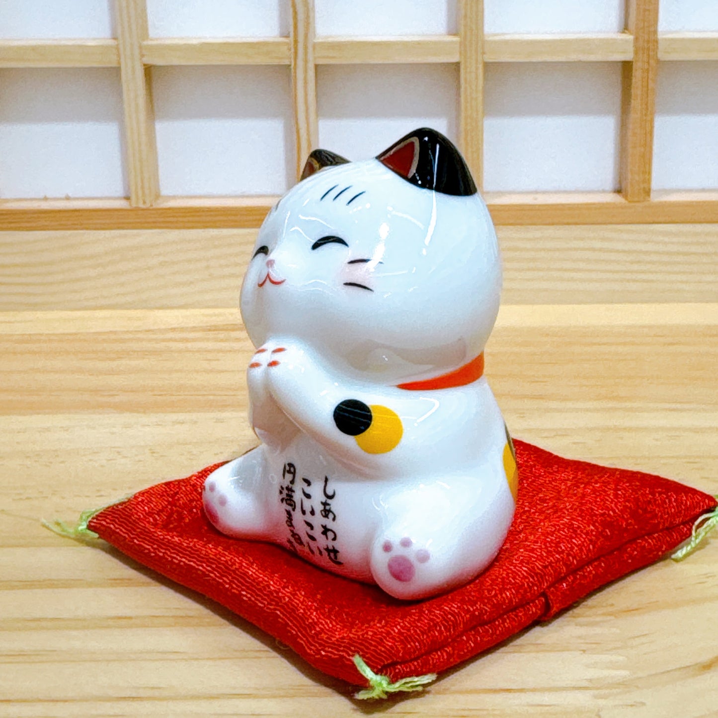 日本円滿祈求招財貓
