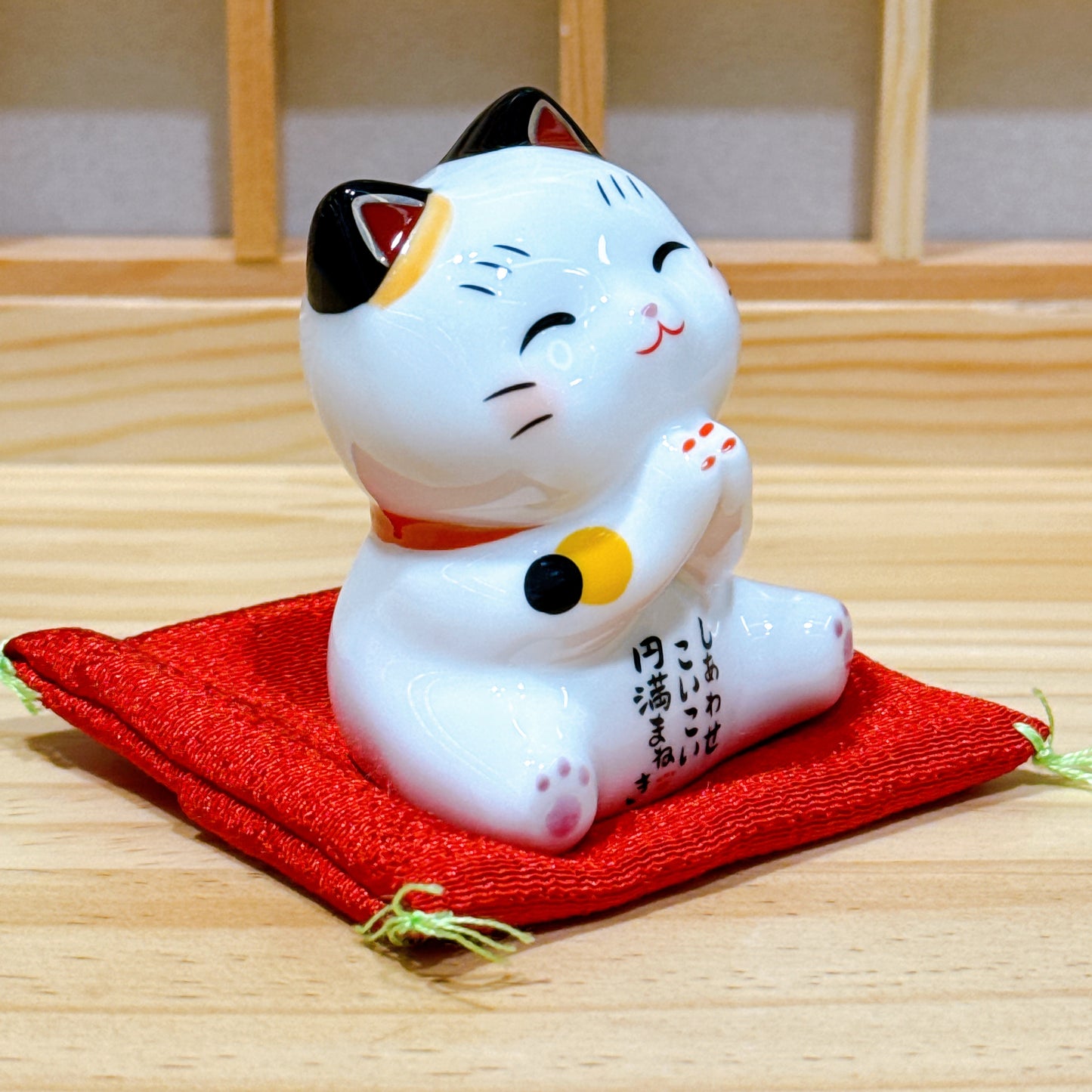 日本円滿祈求招財貓