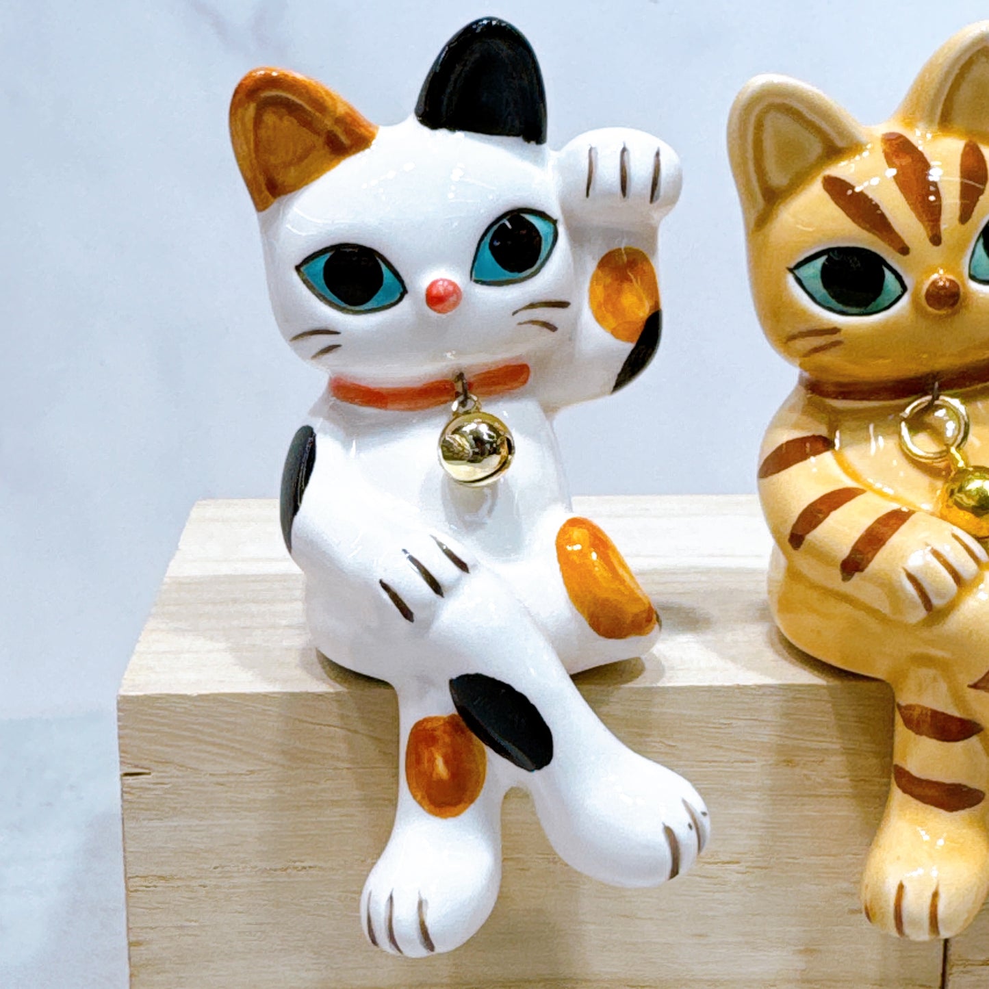 日本型爆桥脚招财猫3色
