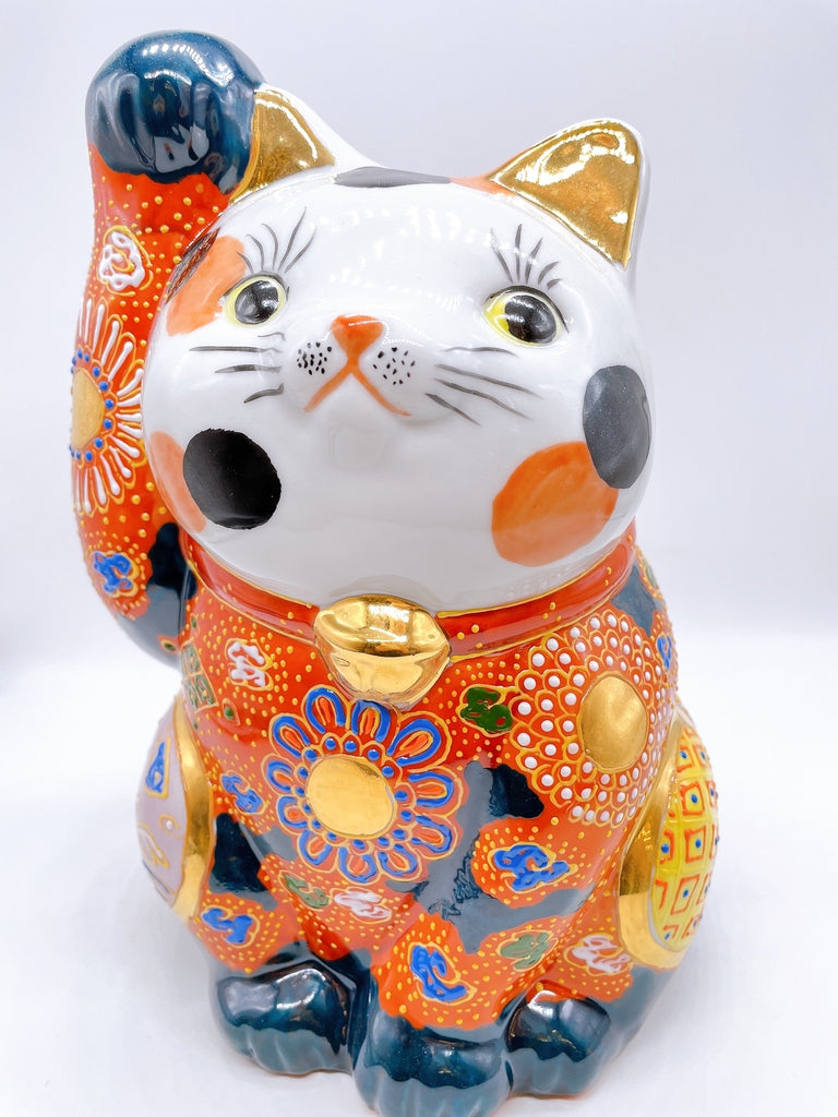 Japanese Kutani-style lucky cat with white hair