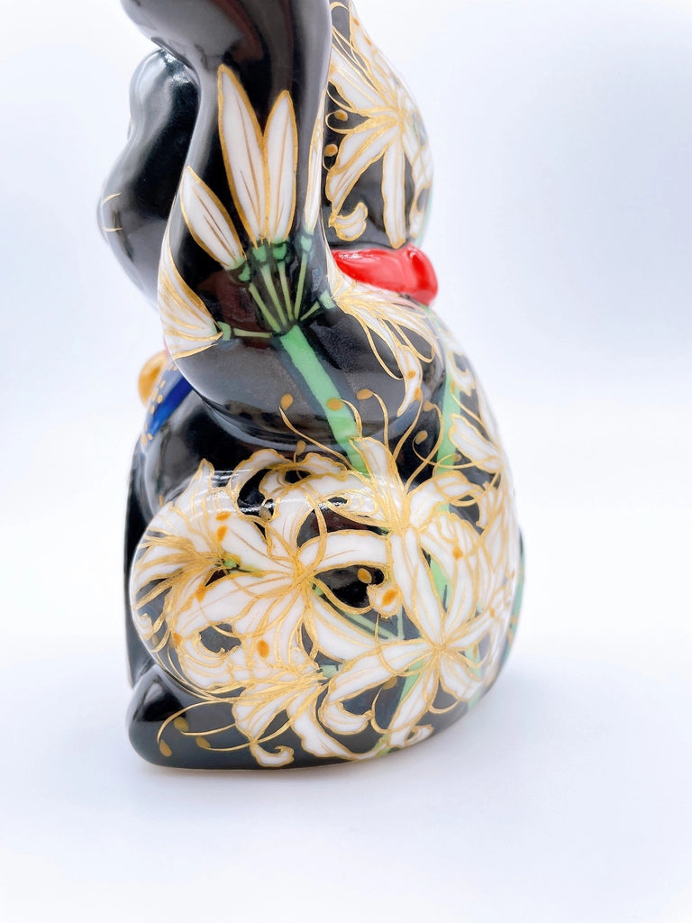 Japanese Kiyomizu-yaki lucky cat with manjusaka flowers