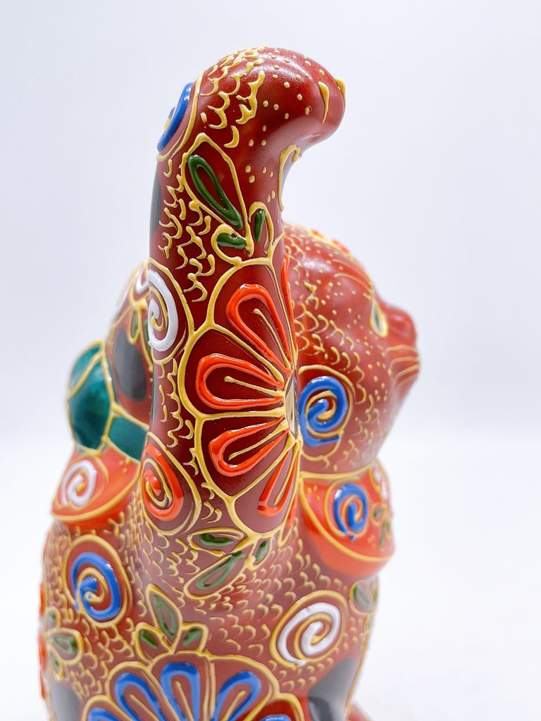 Japanese Kutani Ware Lucky Cat Akamori